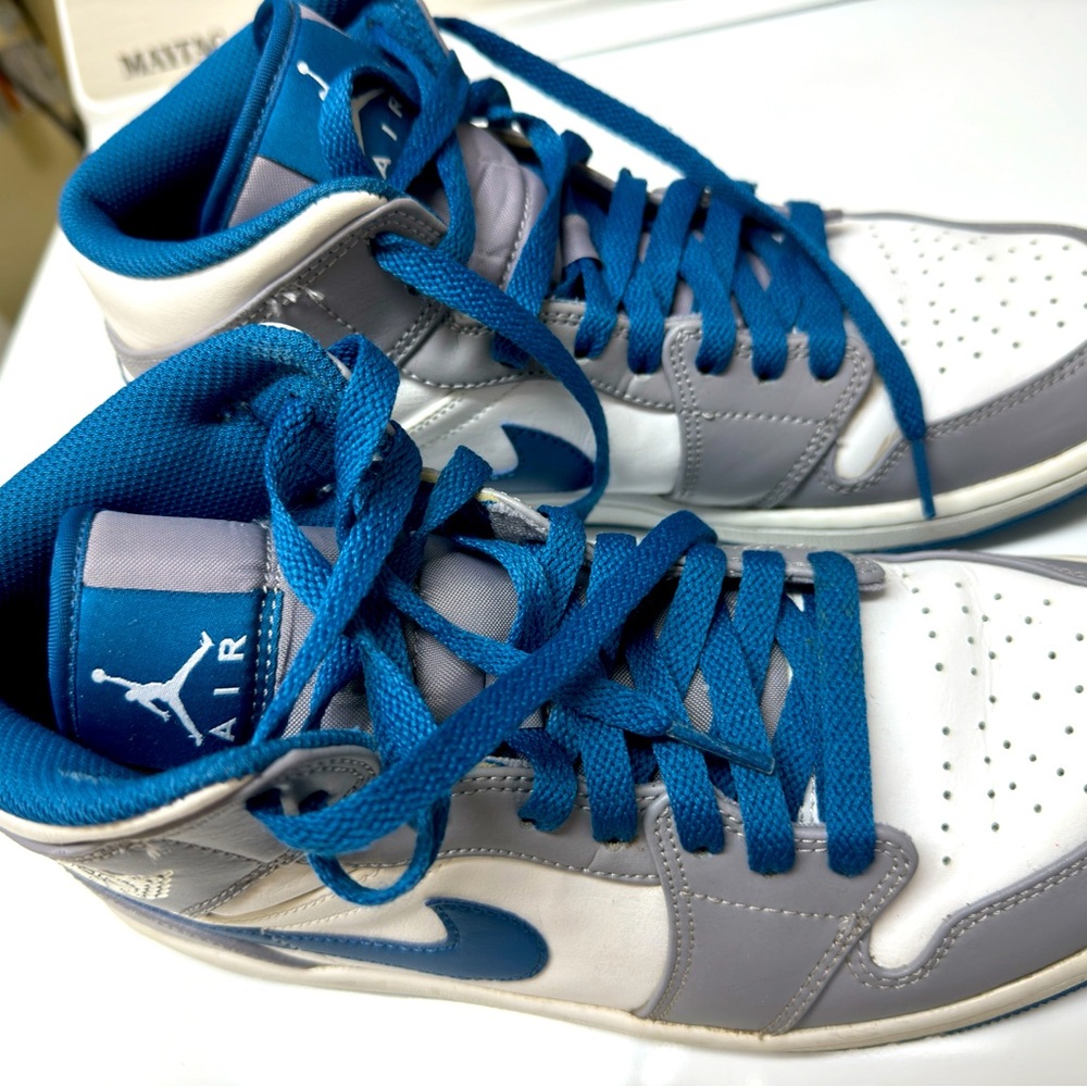 Nike Air Jordan 1 Mid Cement True Blue